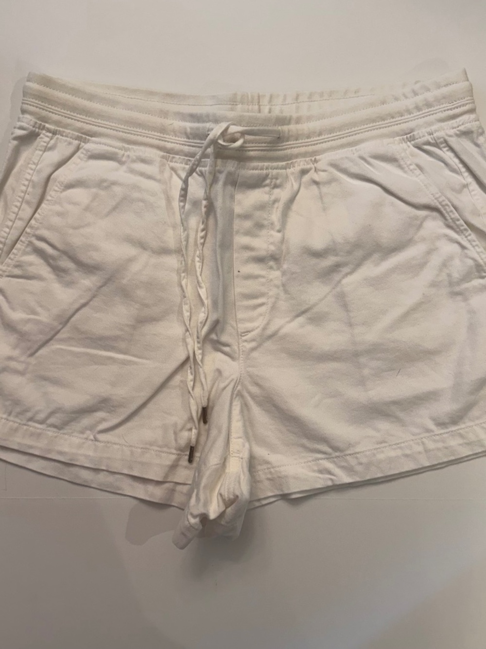 GAP white shorts, size L